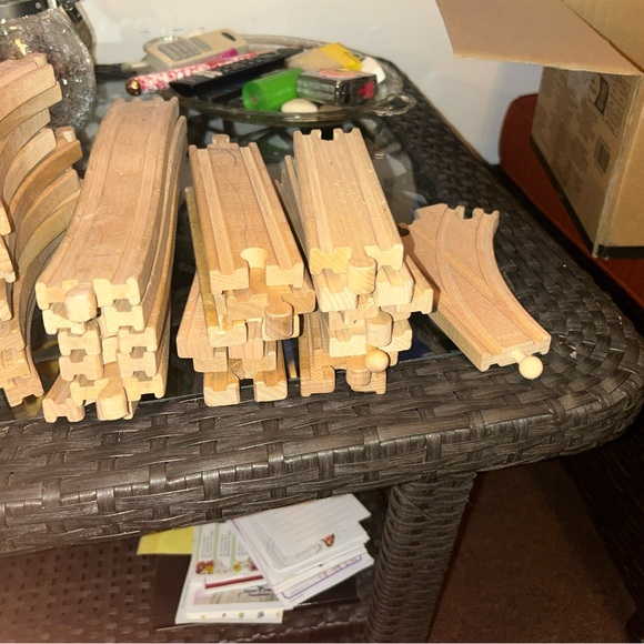 thomas and friends Lot Of 92 Wooden Train Tracks - Picture 7 of 7